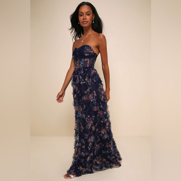 Sz L - NWT Lulus Stunning Element‎ Navy Floral Mesh Ruffled Strapless Maxi Dress - Picture 3 of 8